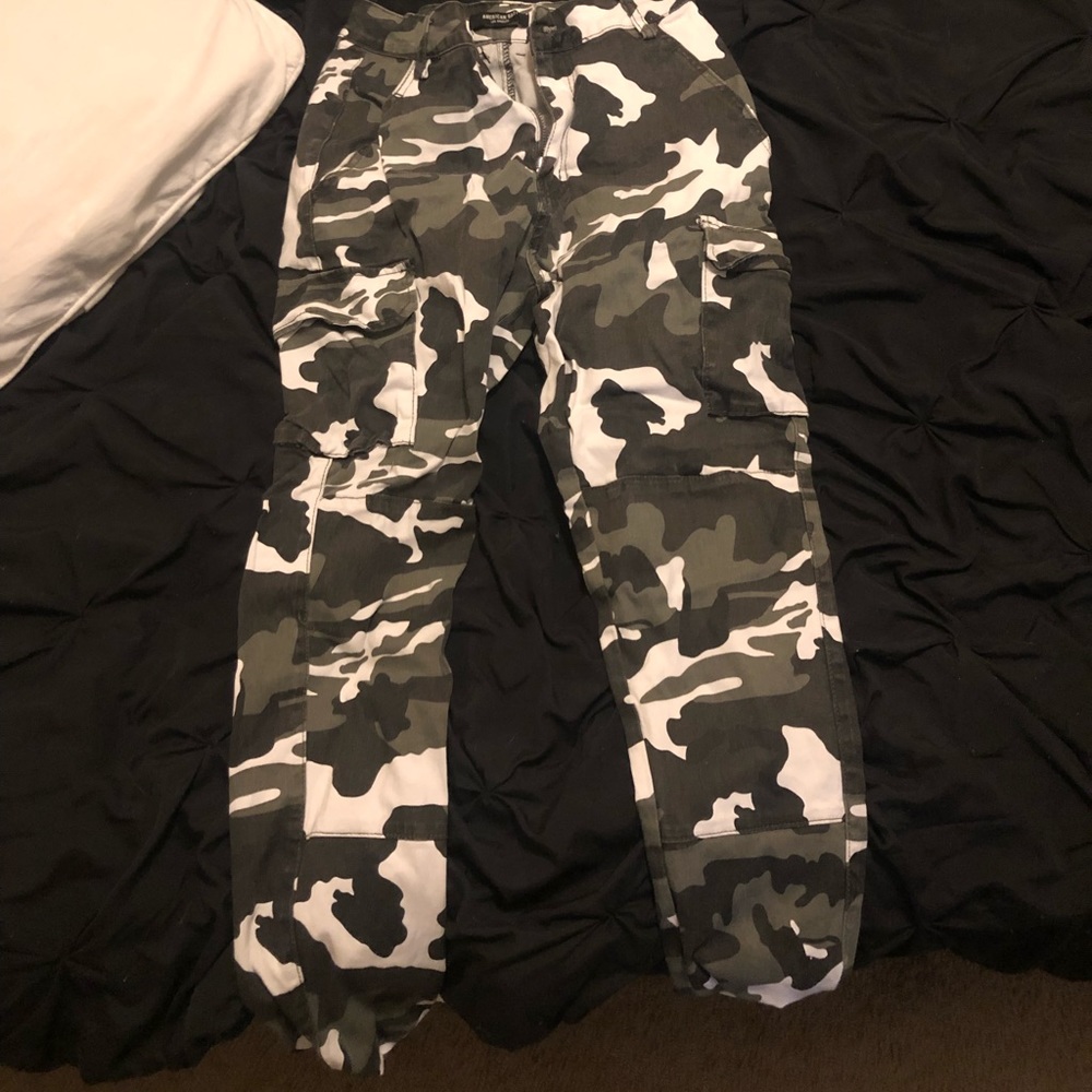Camo cargos rue 21